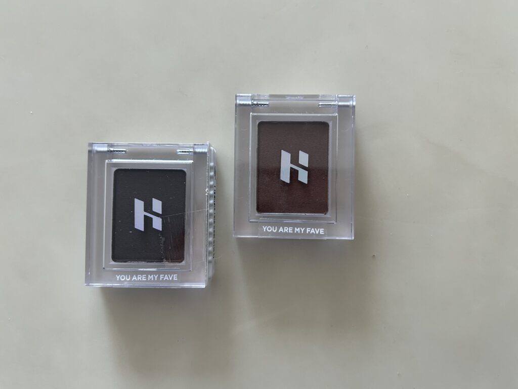 Holika Holika Dark Color Eye Shadow that I bought