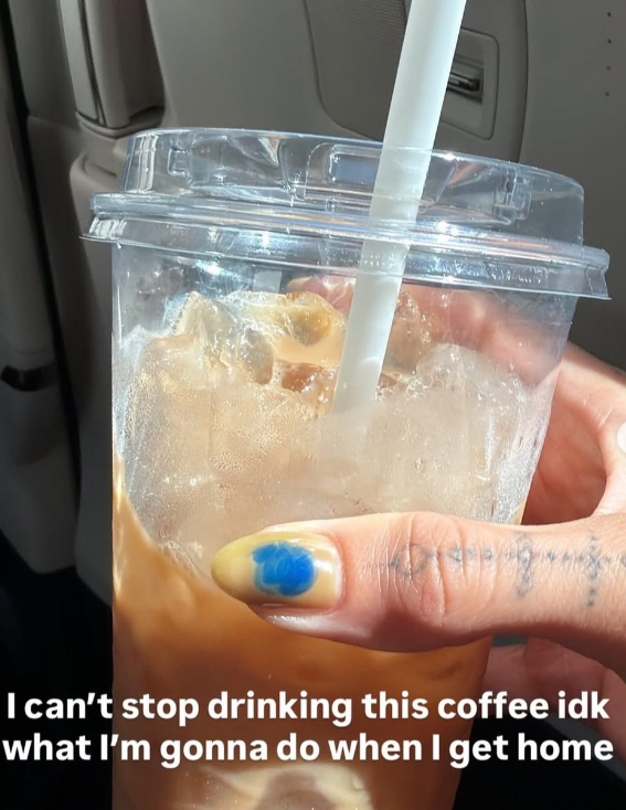 One of the latest Hailey Bieber News: Ttungba Latte (banana milk latte) that Hailey Bieber enjoyed in Korea