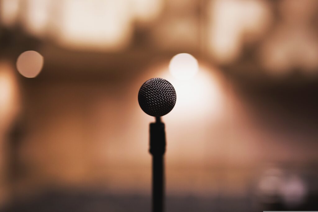Modern South Korea Historical K-drama & Movies : the picture of microphone